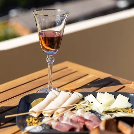 Balcony Pampas By Book-rijeka * 리예카