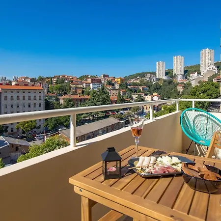 Balcony Pampas By Book-rijeka 아파트 *