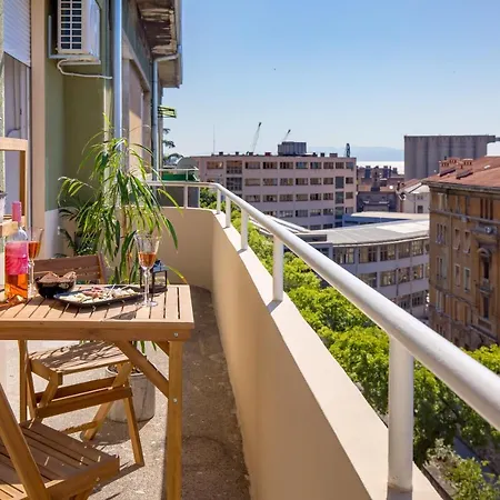 Balcony Pampas By Book-rijeka Rijeka