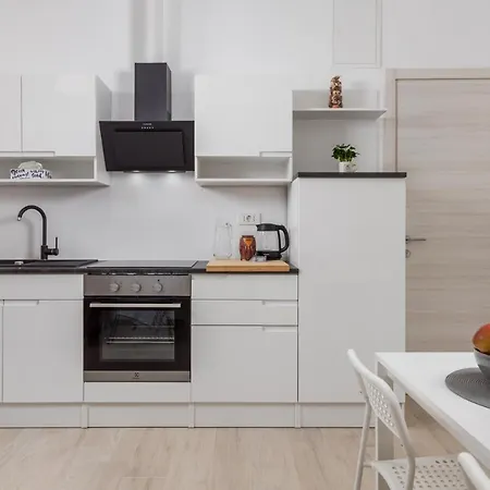 Balcony Pampas By Book-rijeka